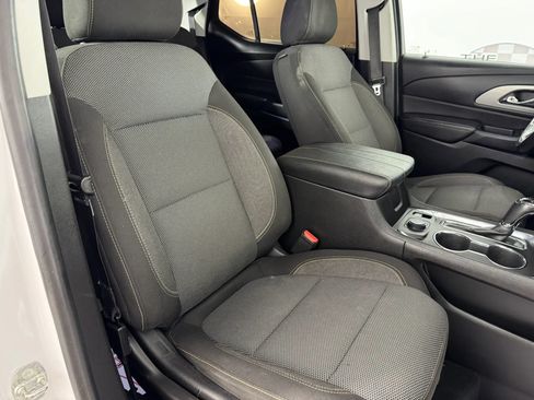 Used 2018 Chevrolet Traverse LT AWD/4WD image 35