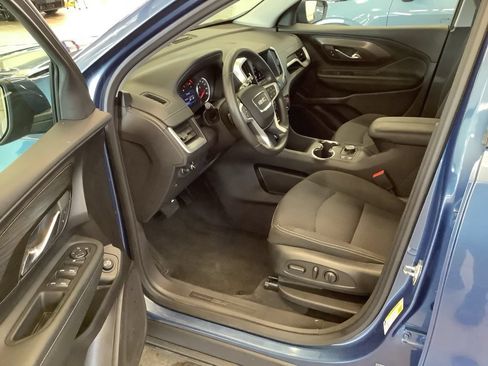 Used 2024 GMC Terrain SLE w/ Driver Convenience Package AWD/4WD image 13