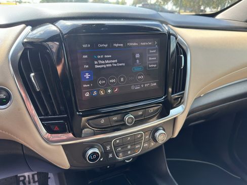 Used 2023 Chevrolet Traverse LT w/ LPO, Cargo Package AWD/4WD image 29
