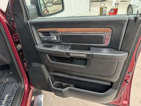 Used 2017 RAM 1500 Laramie w/ Convenience Group AWD/4WD image 41