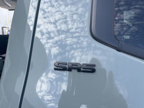 Used 2022 Toyota Tundra SR5 w/ TRD Off-Road Premium Package image 5