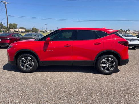 Used 2023 Chevrolet Blazer LT FWD image 4