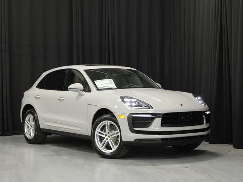 New 2026 Porsche Macan AWD/4WD image 7