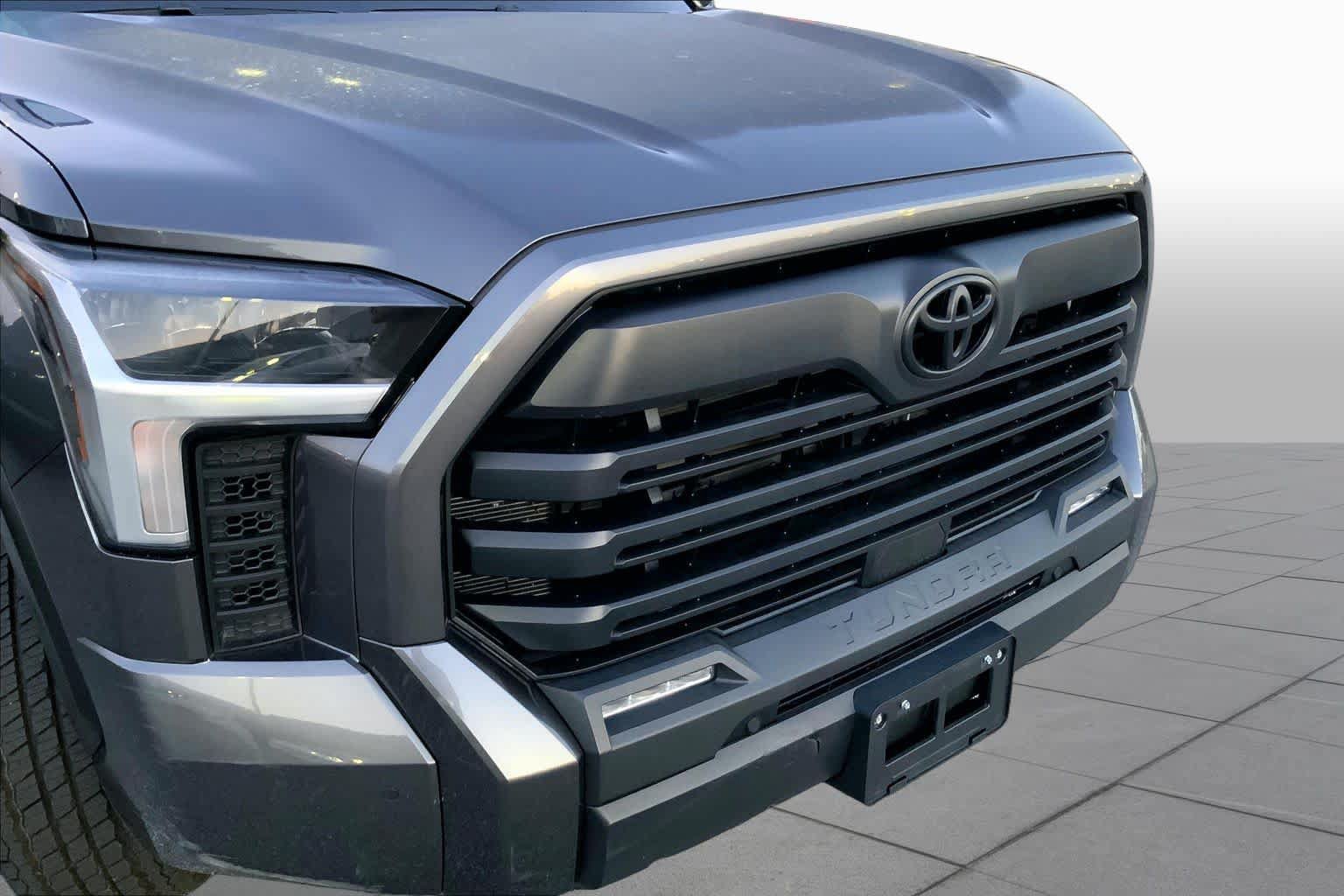 Used 2023 Toyota Tundra SR5 w/ SR5 Premium Package AWD/4WD image 23