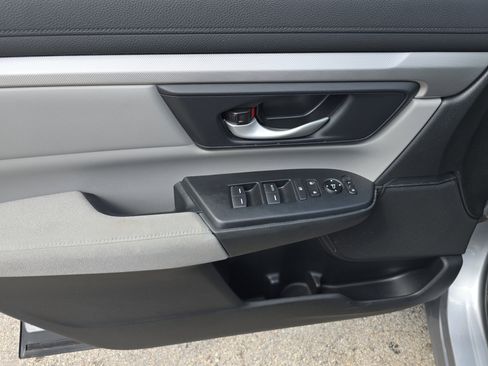 Certified 2019 Honda CR-V LX image 17