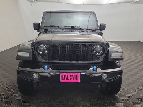 Used 2024 Jeep Wrangler High Altitude AWD/4WD image 6