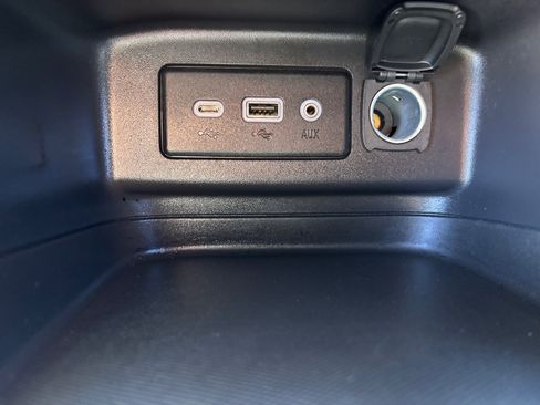 Used 2021 Chevrolet Equinox LT image 6