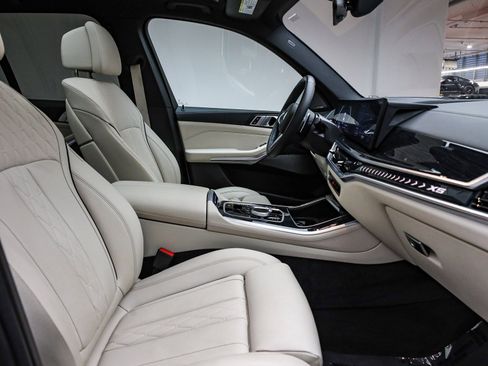 Certified 2024 BMW X5 xDrive40i w/ M Sport Package image 18