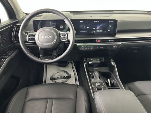 Used 2025 Kia Sorento S w/ Panoramic Sunroof Package image 44