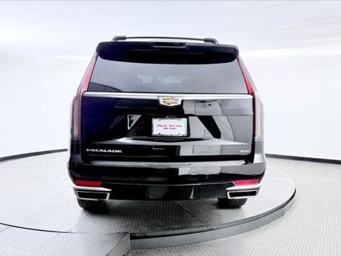 Used 2022 Cadillac Escalade Premium Luxury RWD image 7