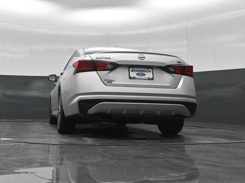 Used 2023 Nissan Altima 2.5 SV FWD image 52