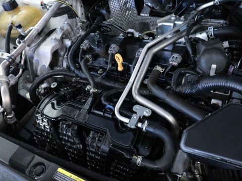 Used 2021 Nissan Rogue SV image 8