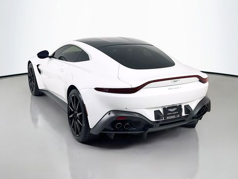 Used 2019 Aston Martin V8 Vantage Coupe image 5