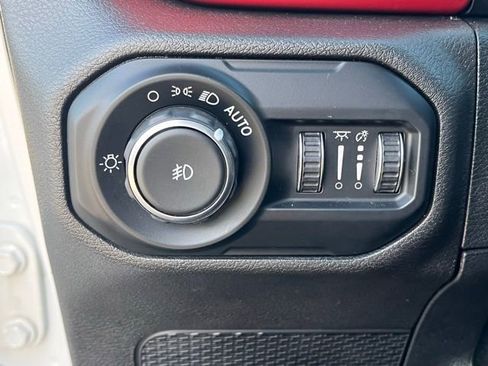 Used 2021 Jeep Wrangler Unlimited Rubicon w/ Uconnect 4C Nav & Sound Group AWD/4WD image 20