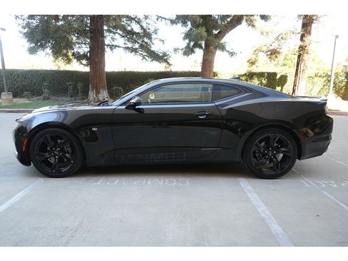 Used 2022 Chevrolet Camaro LT w/ RS Package RWD image 4