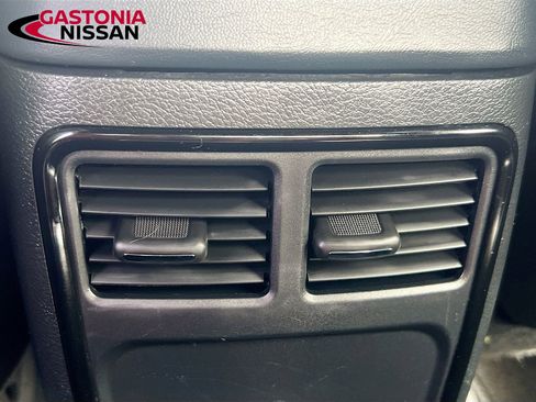 Used 2023 Chrysler 300 S image 34