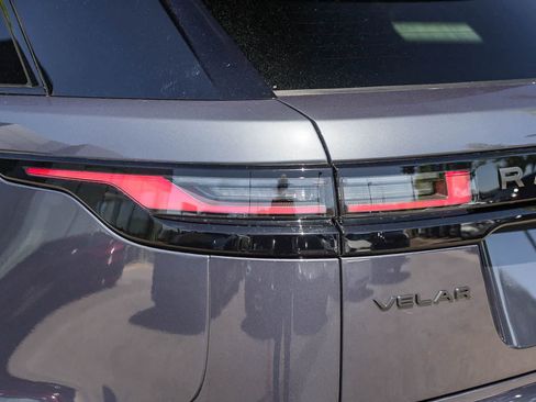 Certified 2026 Land Rover Range Rover Velar Dynamic SE AWD/4WD image 6