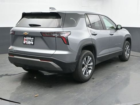 Used 2025 Chevrolet Equinox LT AWD/4WD image 8