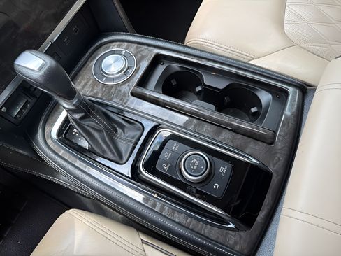 Used 2021 Nissan Armada Platinum RWD image 44