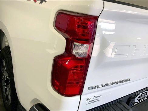 Used 2023 Chevrolet Silverado 1500 LT AWD/4WD image 27