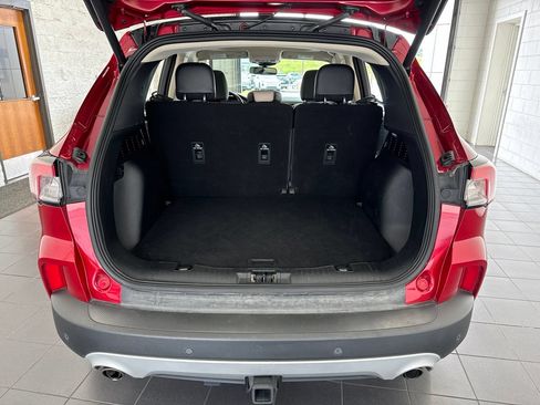 Used 2020 Ford Escape Titanium w/ Titanium Premium Package 2.0 AWD/4WD image 9