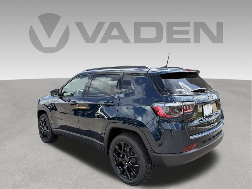 New 2026 Jeep Compass Latitude AWD/4WD image 3