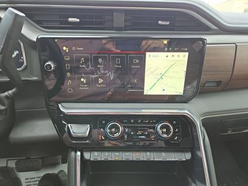 New 2026 GMC Sierra 2500 Denali Ultimate w/ LPO, Black Badging Package image 24