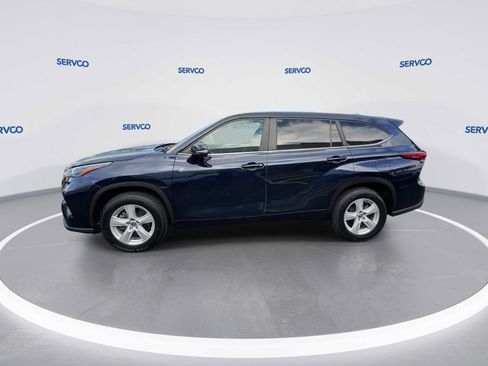 Used 2023 Toyota Highlander L FWD image 6
