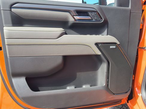 New 2026 Chevrolet Silverado 2500 ZR2 AWD/4WD image 9