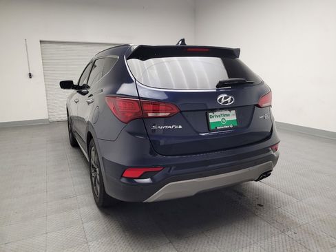 Used 2017 Hyundai Santa Fe Sport image 6