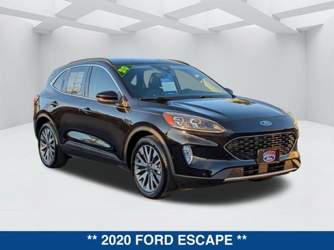 Certified 2020 Ford Escape Titanium image 2
