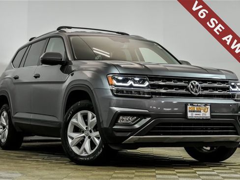 Used 2018 Volkswagen Atlas SE image 1