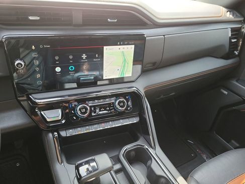 Certified 2023 GMC Sierra 1500 AT4 w/ Technology Package image 13