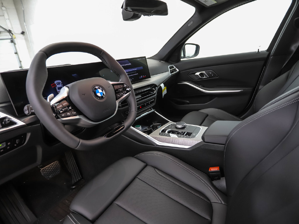 Used 2026 BMW 330i xDrive Sedan w/ Premium Package AWD/4WD image 10