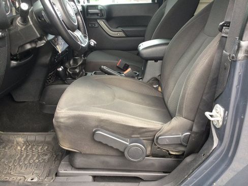 Used 2016 Jeep Wrangler Sport AWD/4WD image 16