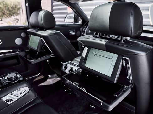 Used 2014 Rolls-Royce Ghost RWD image 44