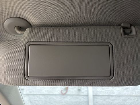 Used 2014 Chevrolet Impala LT w/ Convenience Package image 28