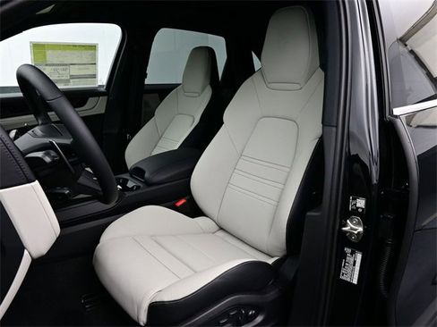 New 2026 Porsche Cayenne E-Hybrid image 5