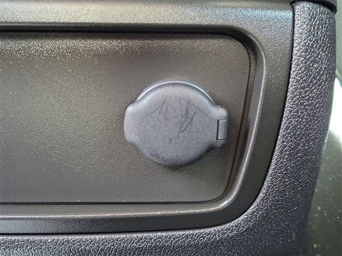 Used 2017 Buick Enclave Leather image 16