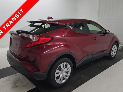Used 2019 Toyota C-HR LE FWD image 5