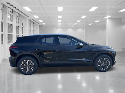 New 2026 Chevrolet Blazer EV LT image 4