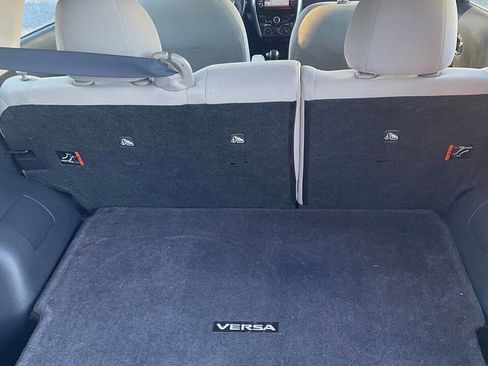 Used 2015 Nissan Versa Note SL 4dr Hatchback image 9