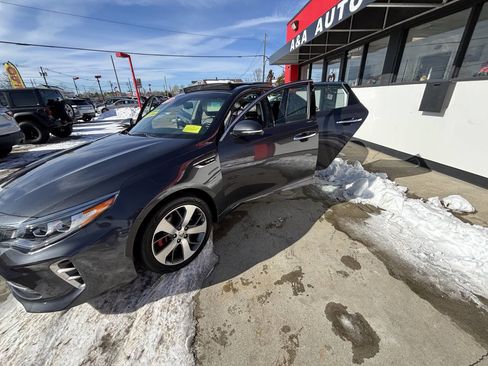 Used 2017 Kia Optima SX w/ Premium Technology Package image 10