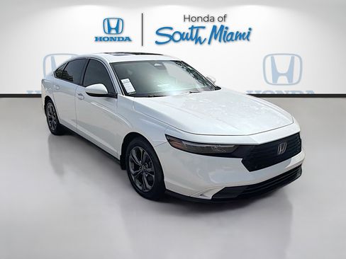 Used 2023 Honda Accord EX image 1