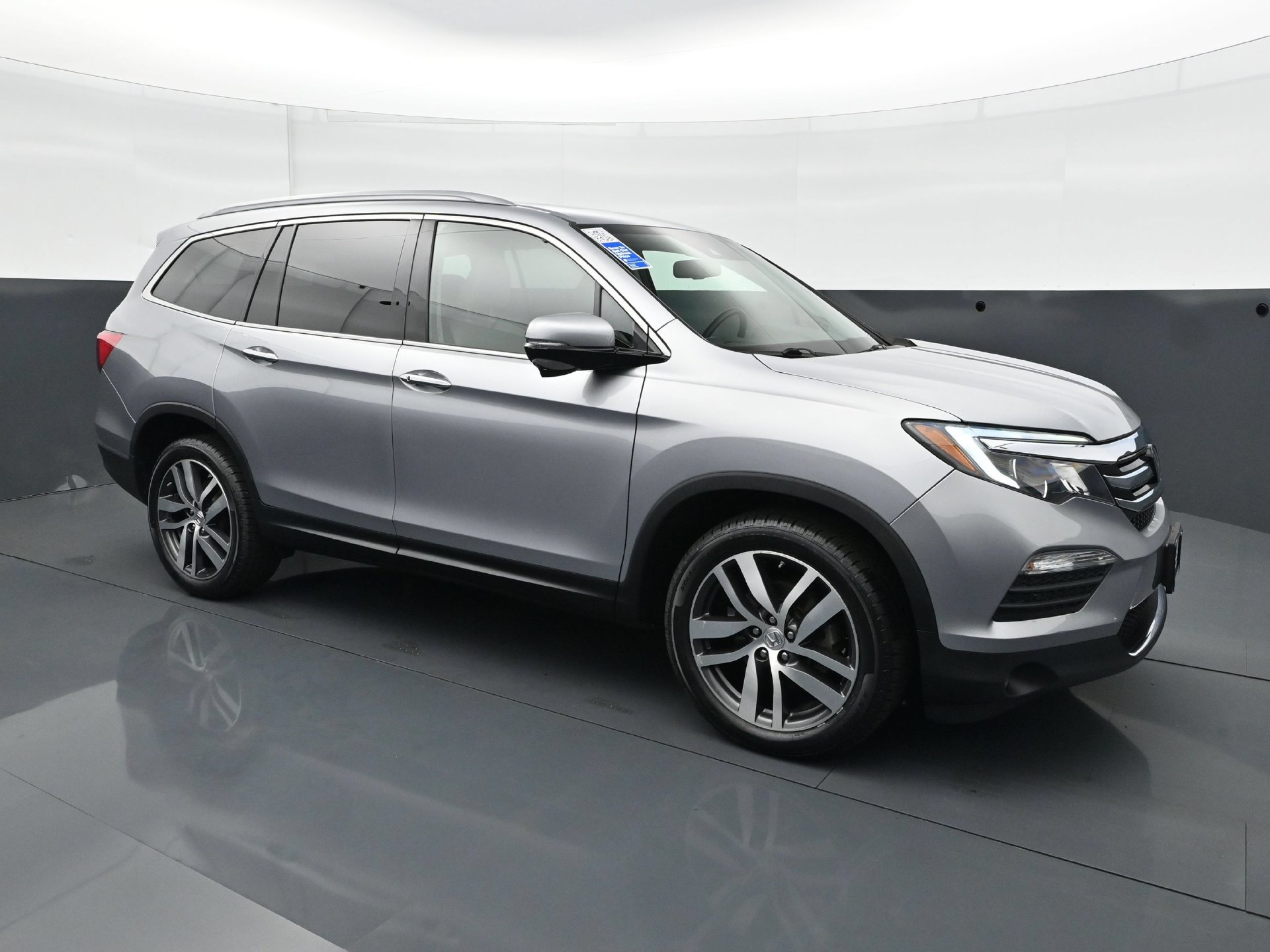 Used 2017 Honda Pilot Touring image 9