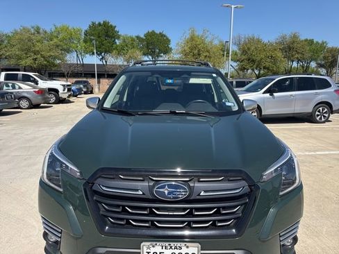 Used 2023 Subaru Forester Touring image 7