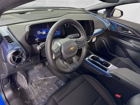 New 2026 Chevrolet Equinox EV LT AWD/4WD image 4