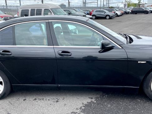 Used 2007 BMW 750i image 6