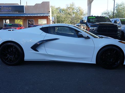 Used 2021 Chevrolet Corvette Stingray Preferred Cpe w/ Z51 Performance Package image 2