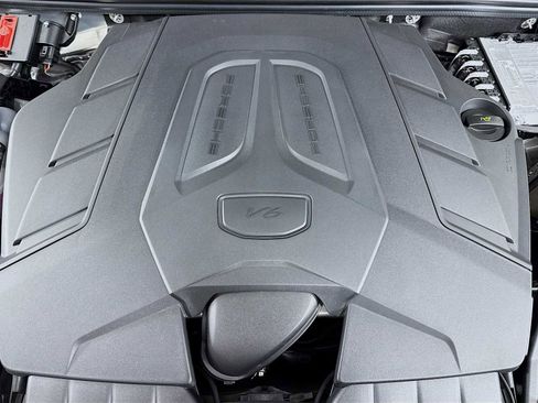 New 2025 Porsche Cayenne Coupe image 32